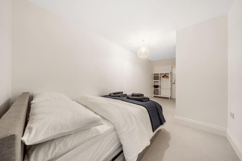 Trendy 2 Bedroom 2 Bathroom Apartment Minutes From Seafront In St Leonard'S Hastings St Leonards-on-Sea Dış mekan fotoğraf